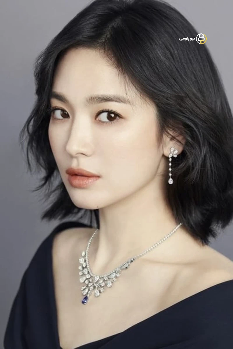 سونگ هه کیو (Song Hye-kyo) در نقش دکتر کانگ مو یون - سریال کره ای نسل خورشید