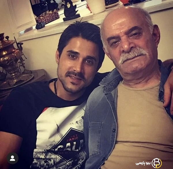 سیروس گرجستانی در کنار پسرش
