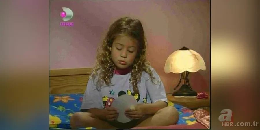 عکس کودکی هایال کوسه‌اوغلو در سریال مختار محله (Mahallenin Muhtarları)