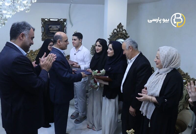 لحظه اعلام نتایج سه‌ قلوهای احمدزاده در خانواده